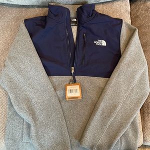 The North Face Men's Sun Rise Quarter Zip Fleece